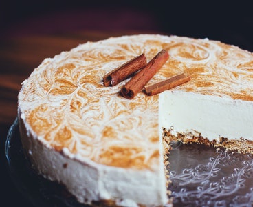 Bananlı, kəsmikli piroq